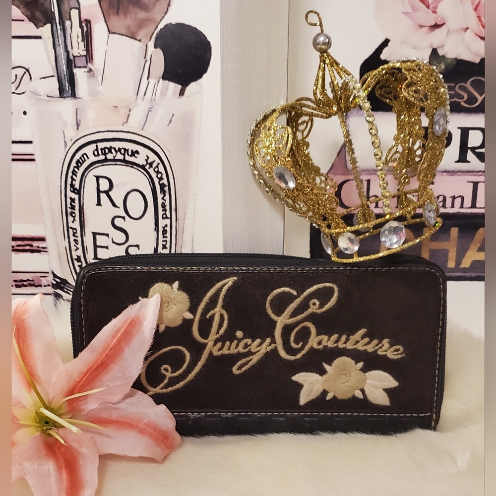 Juicy Couture Brown Terry Cloth Wallet! Like New!